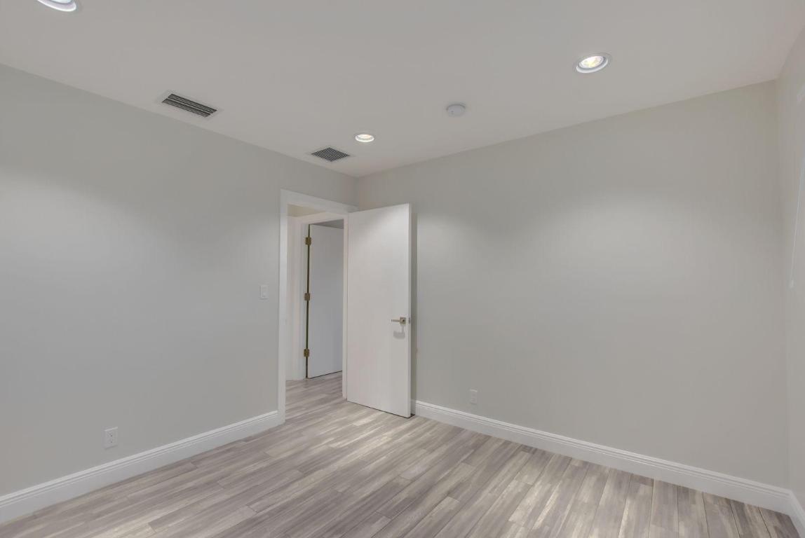 LITTLE HARBOR - Residential Lease