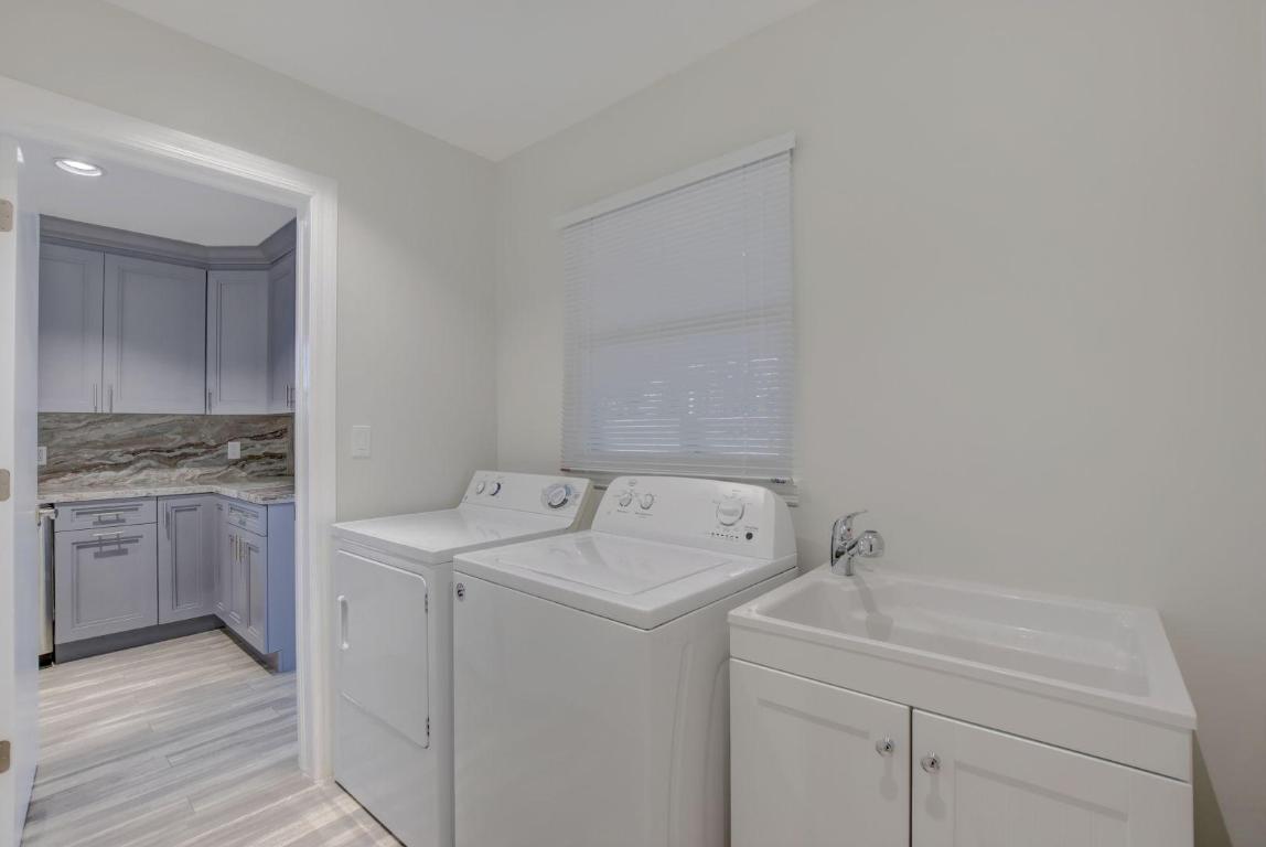 LITTLE HARBOR - Residential Lease