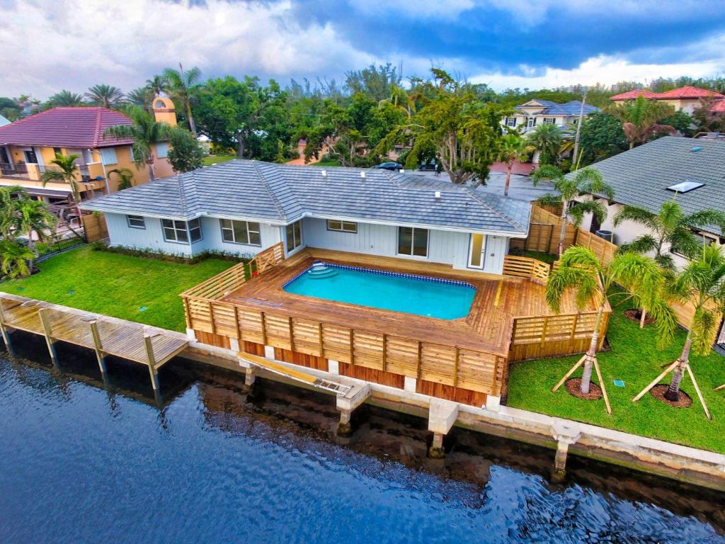 LITTLE HARBOR - Residential Lease