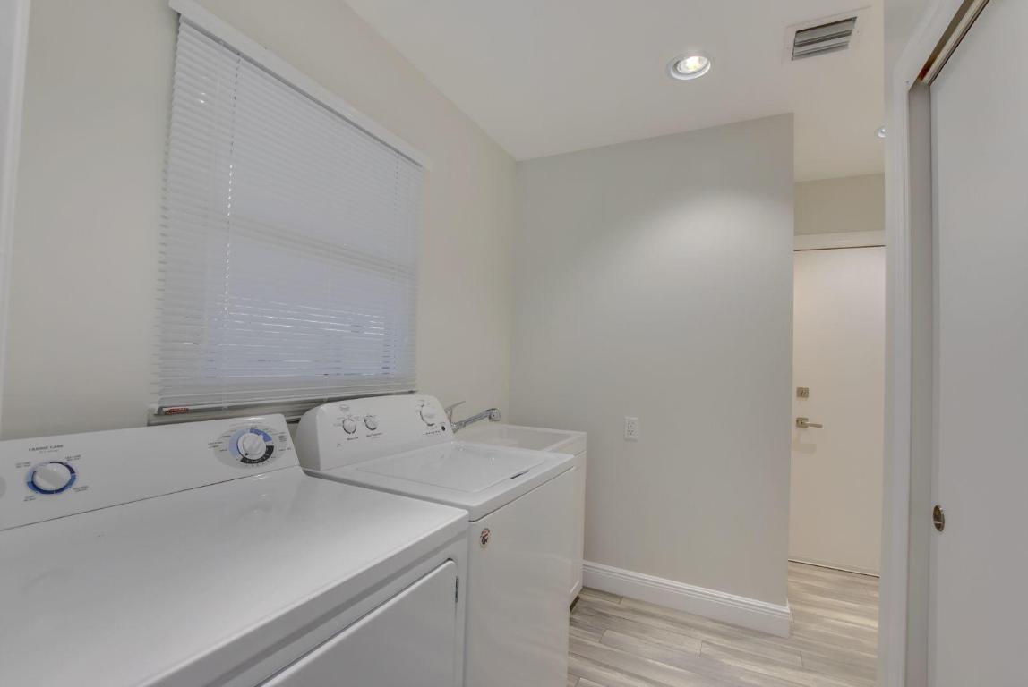 LITTLE HARBOR - Residential Lease