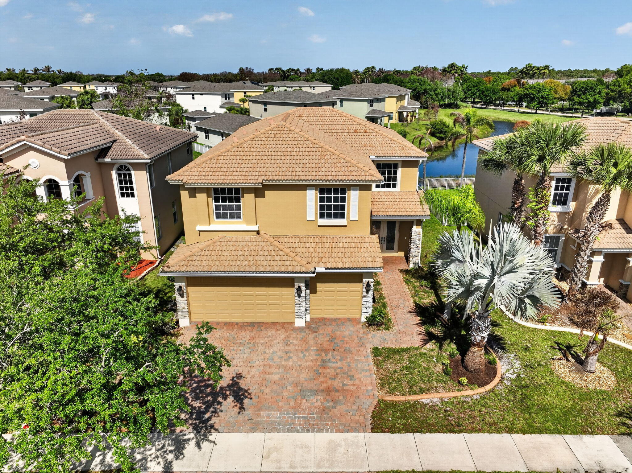 VIZCAYA FALLS PLAT 1 - Residential