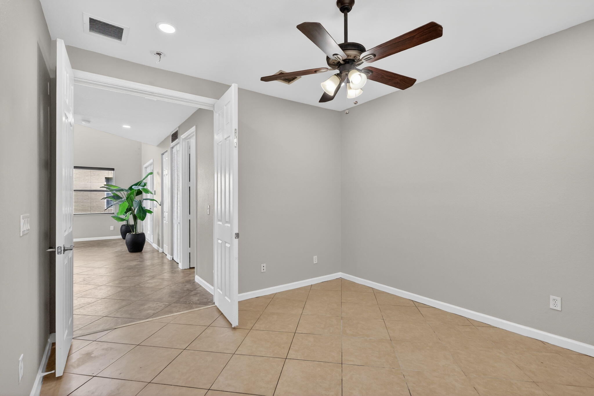 VIZCAYA FALLS PLAT 1 - Residential