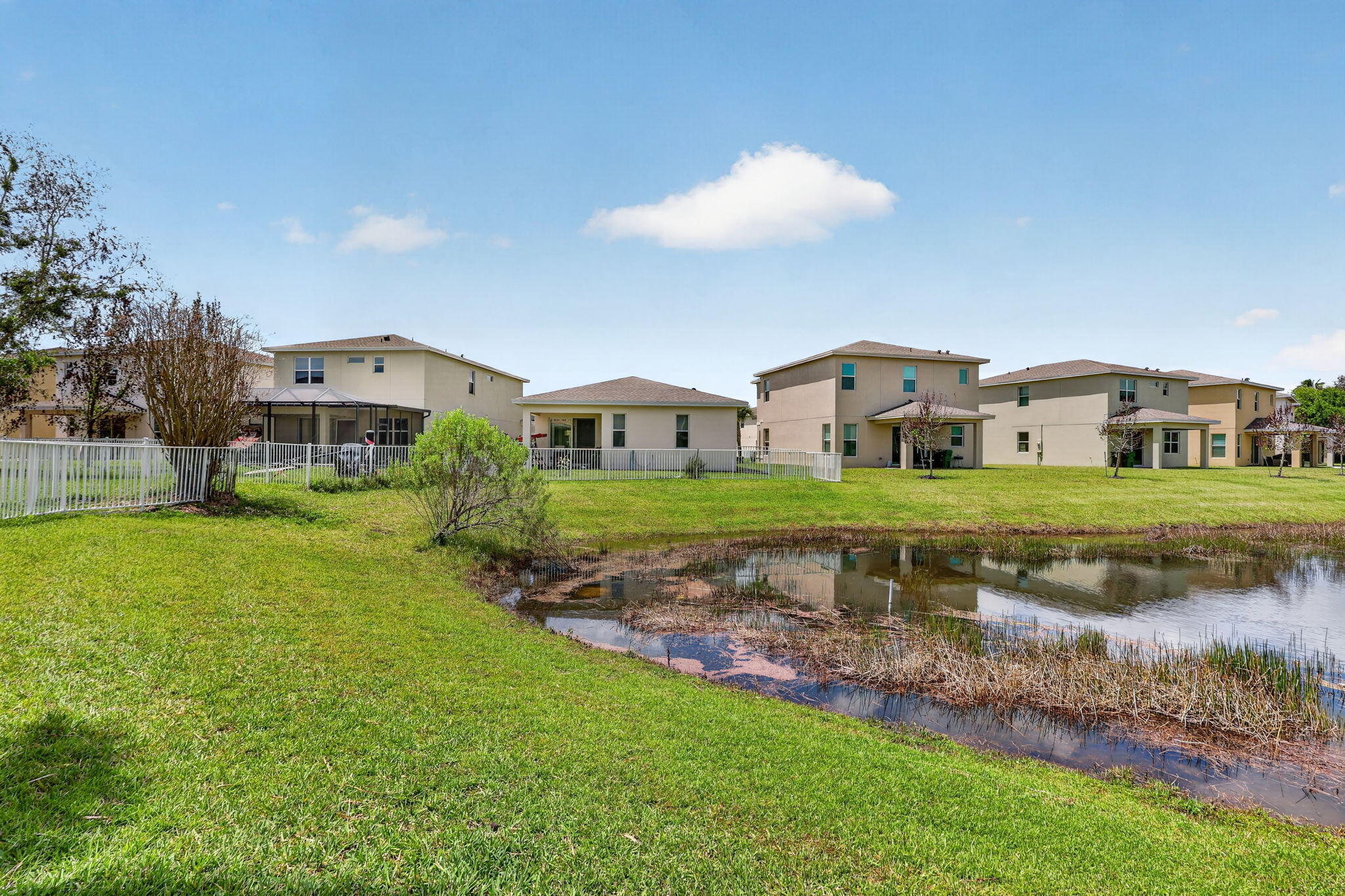 VIZCAYA FALLS PLAT 1 - Residential