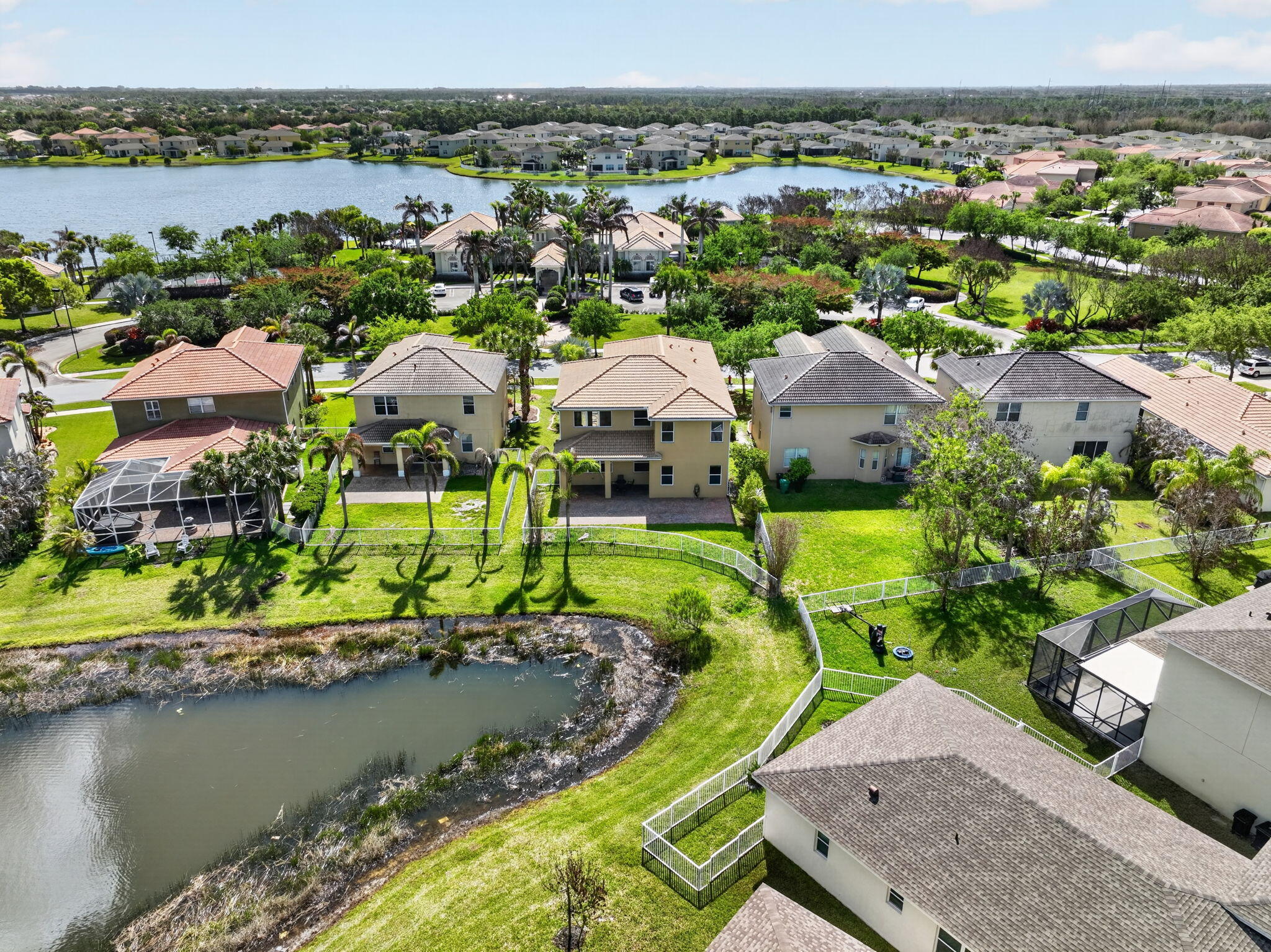 VIZCAYA FALLS PLAT 1 - Residential