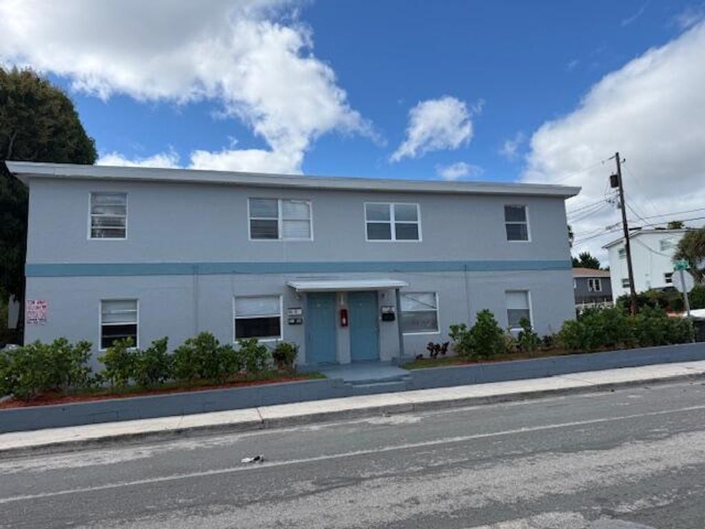 Photo of 1913 Division Ave, West Palm Beach, FL 33407 (MLS # B26001143)