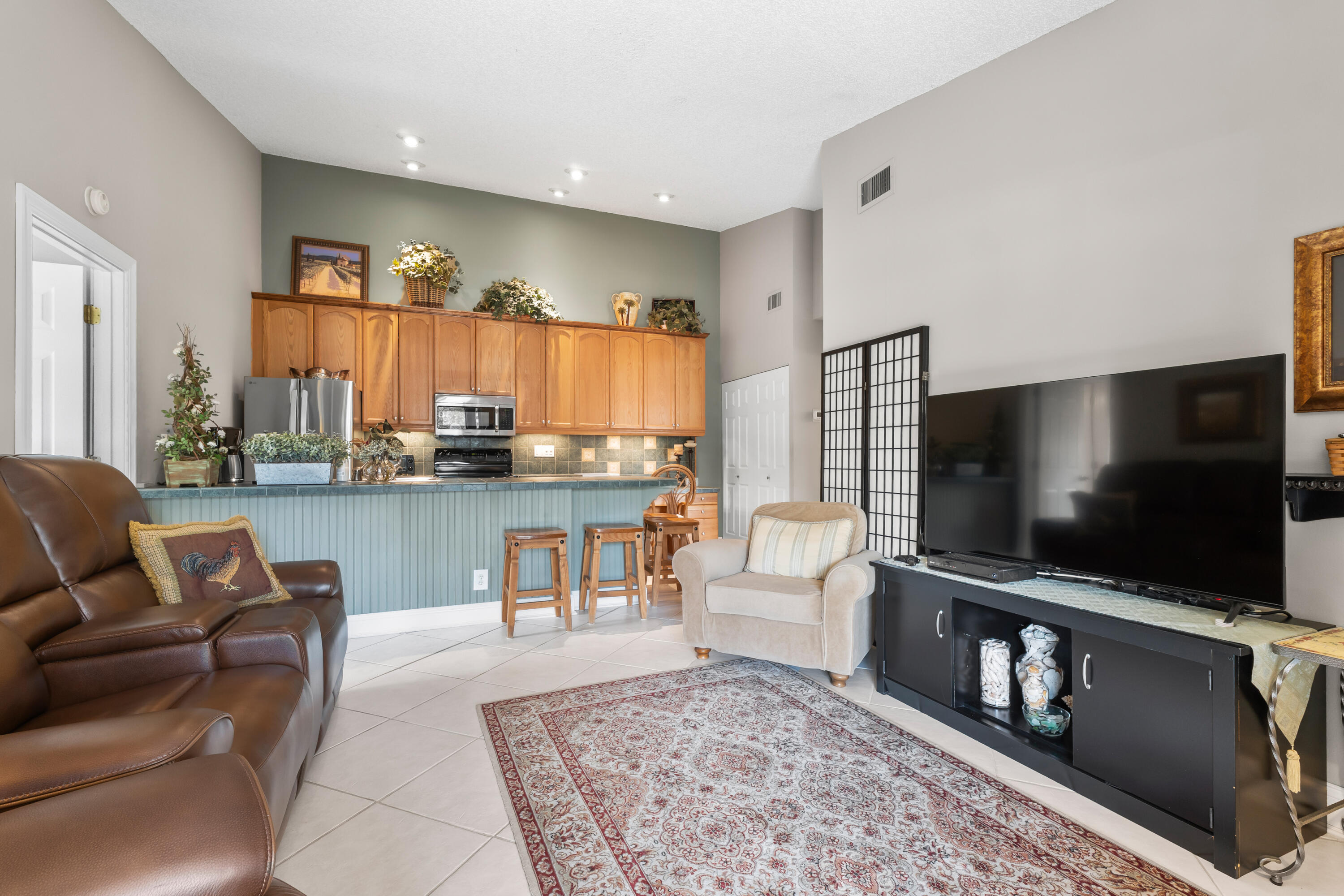 6426 Chasewood Drive E