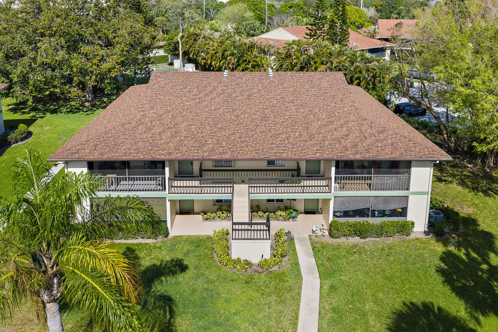 Photo of 6426 Chasewood Drive #E, Jupiter, FL 33458 (MLS # R11169303)