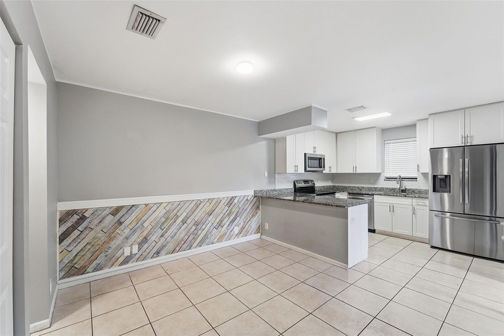 Photo of 2501 NW 99th Avenue #2501, Coral Springs, FL 33065 (MLS # F10548215)