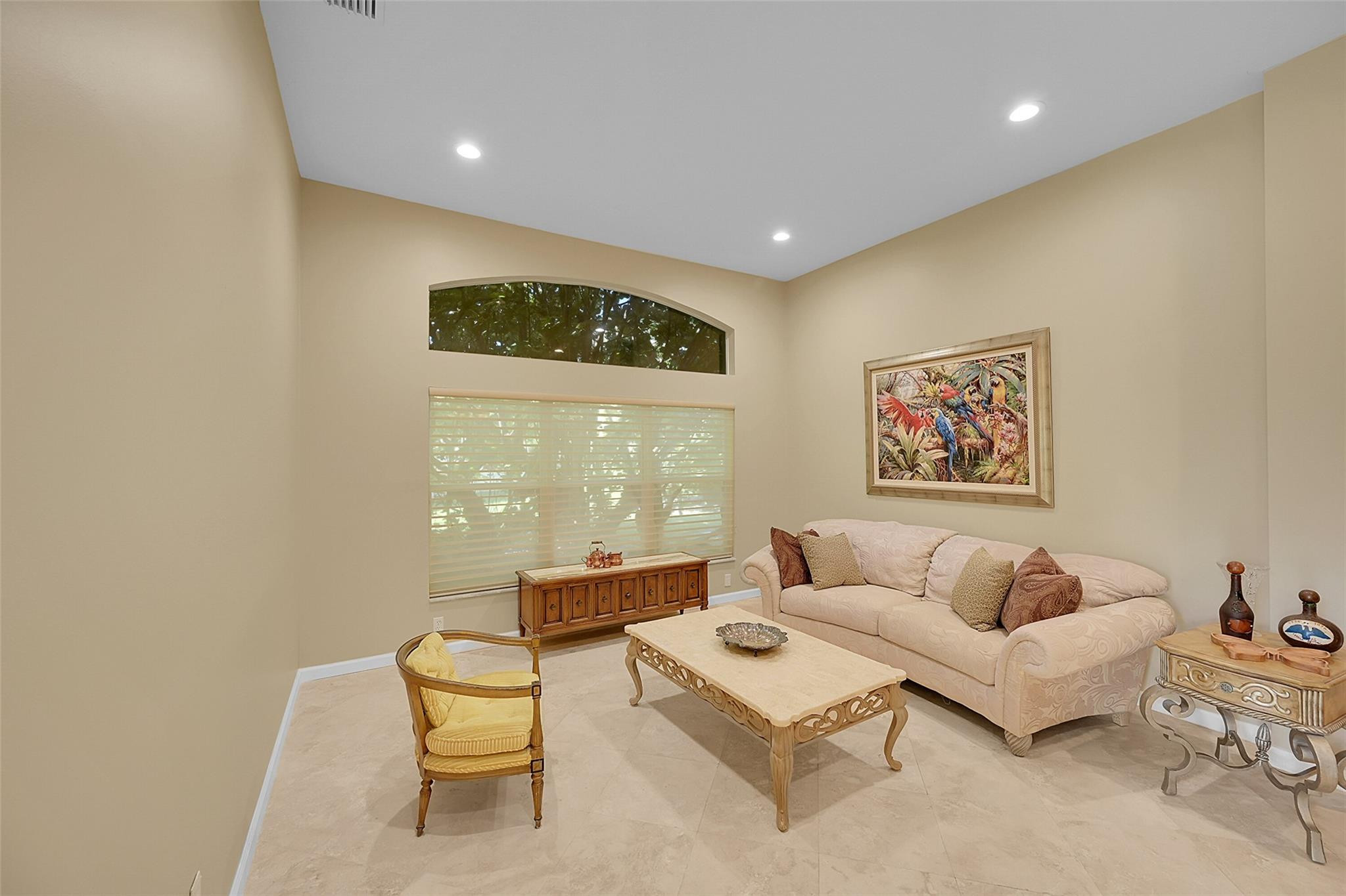 Valencia Shores 04 - Residential