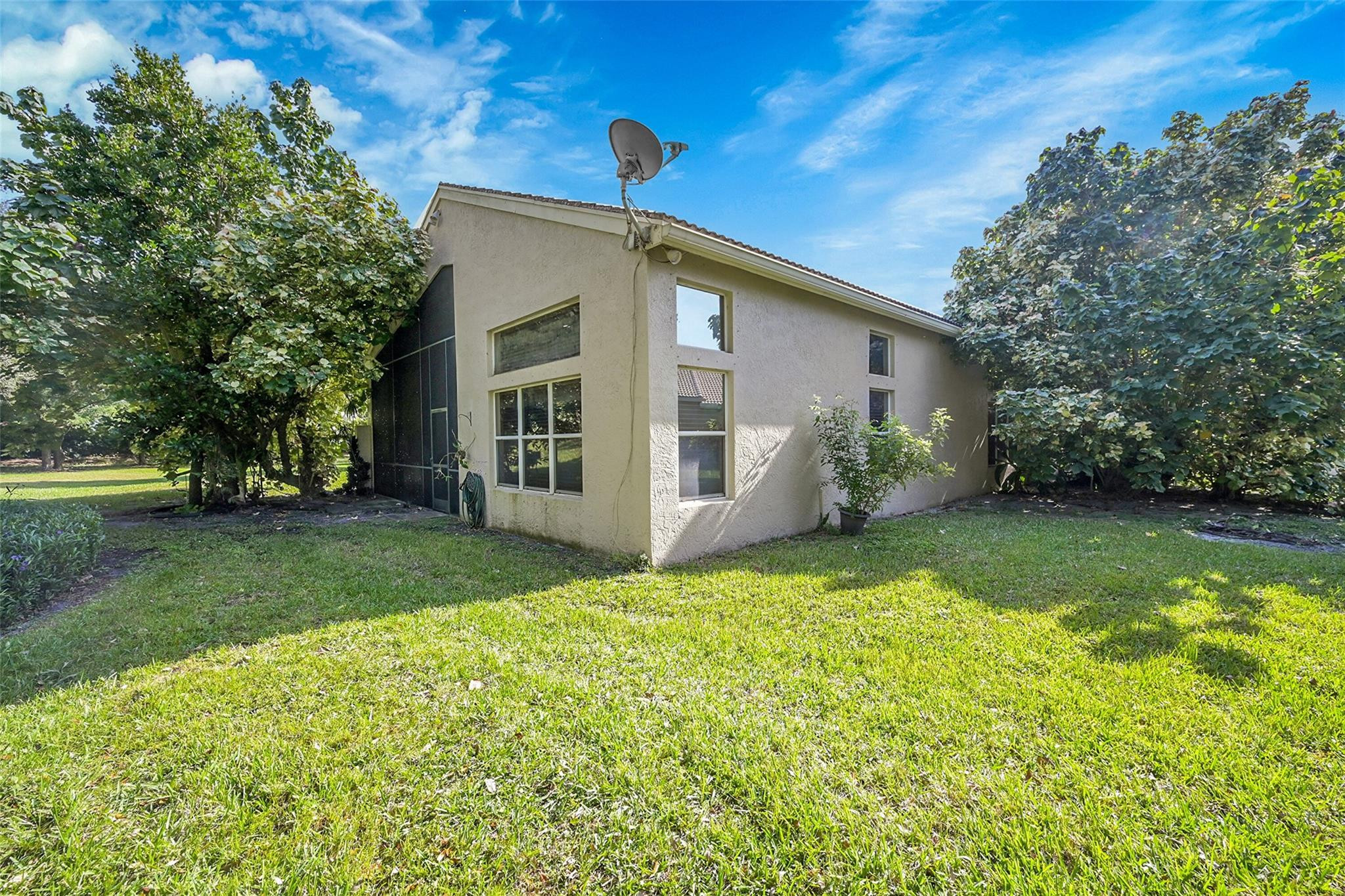 Valencia Shores 04 - Residential