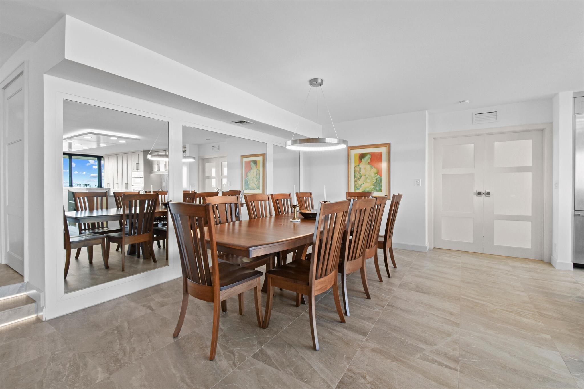 CONSULATE CONDO - Residential
