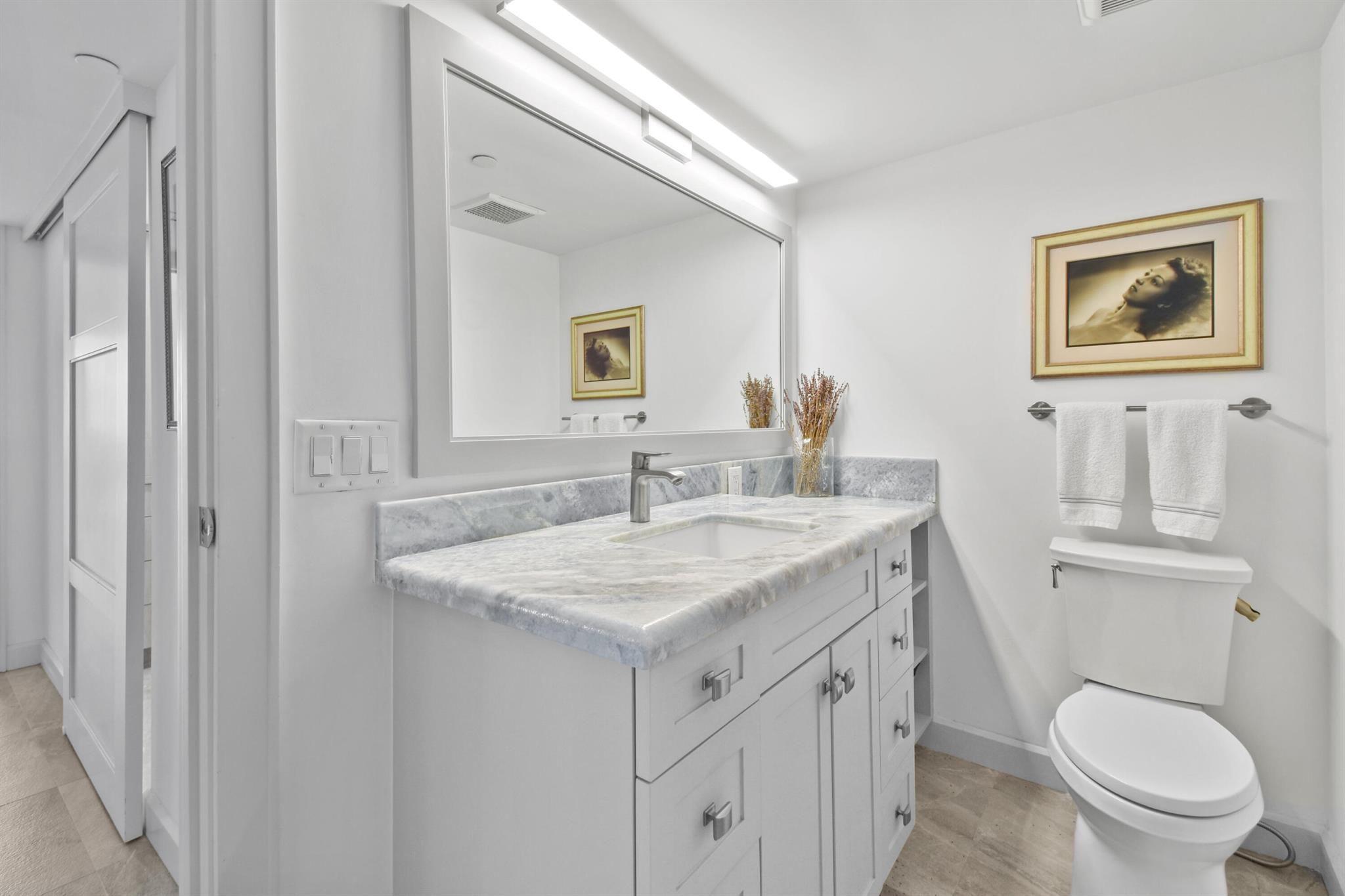 CONSULATE CONDO - Residential