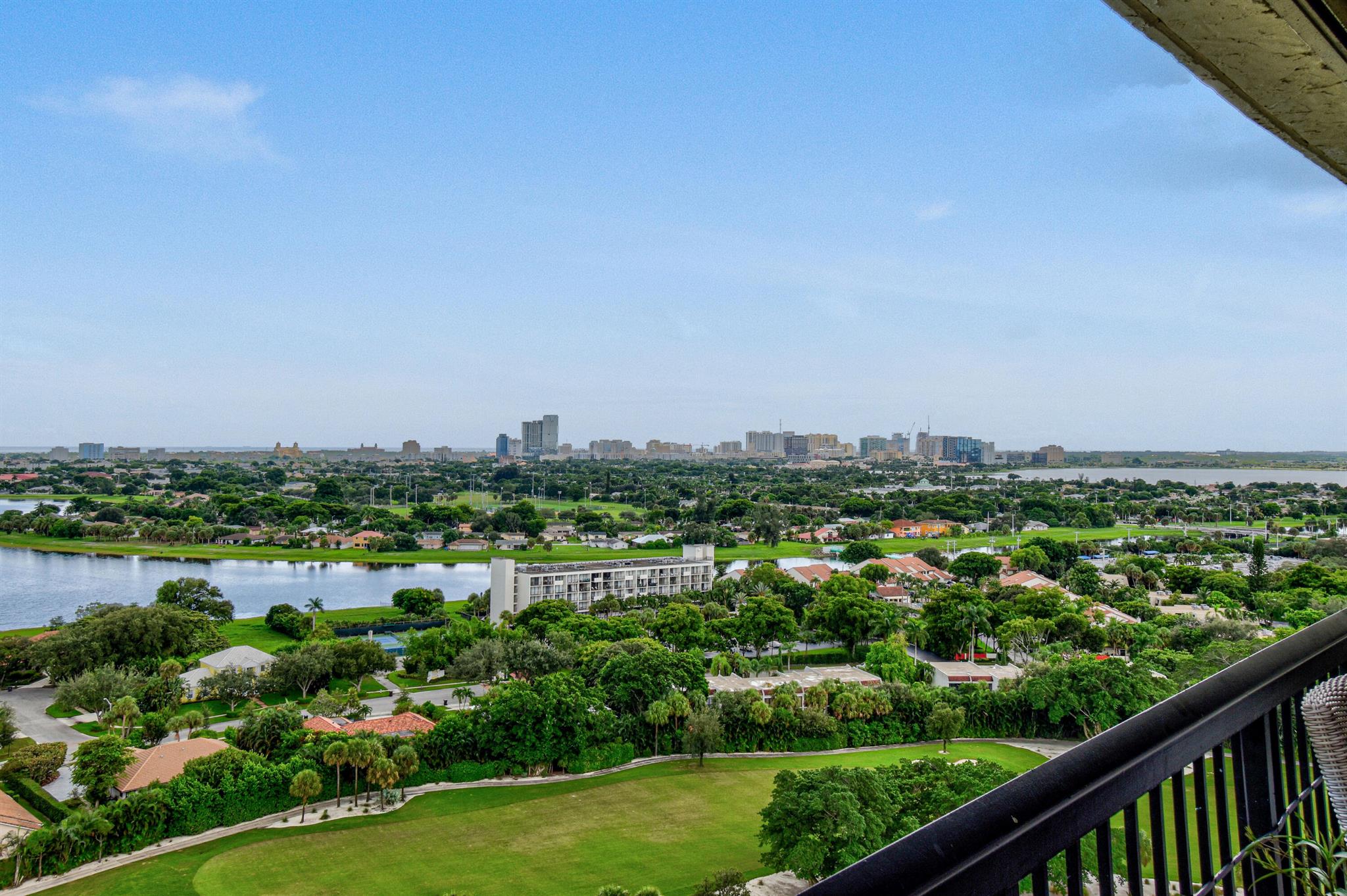 CONSULATE CONDO - Residential
