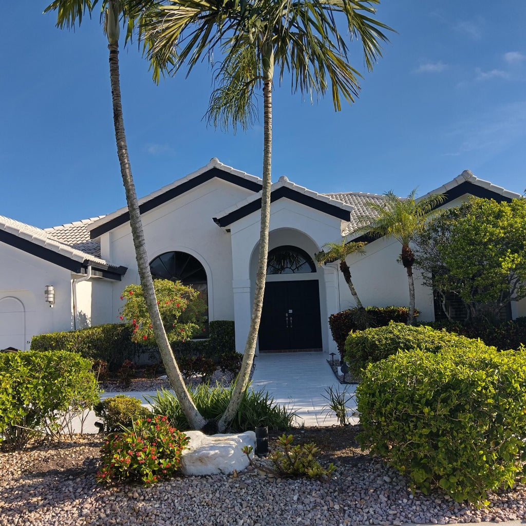 Photo of 10189 Silver Lake Drive, Boca Raton, FL 33428 (MLS # R11026711)