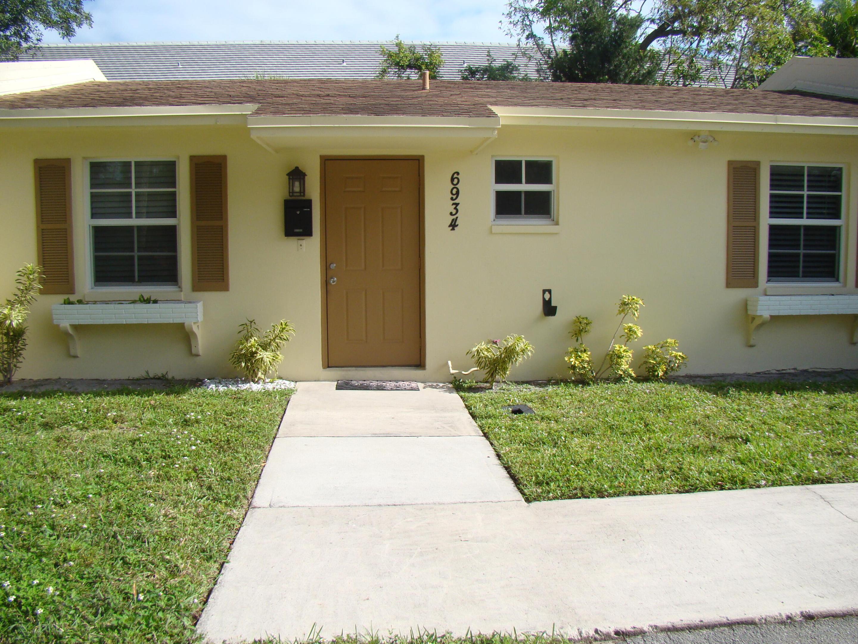 NO 2 PALM-AIRE VILLAGE CONDO - Residential