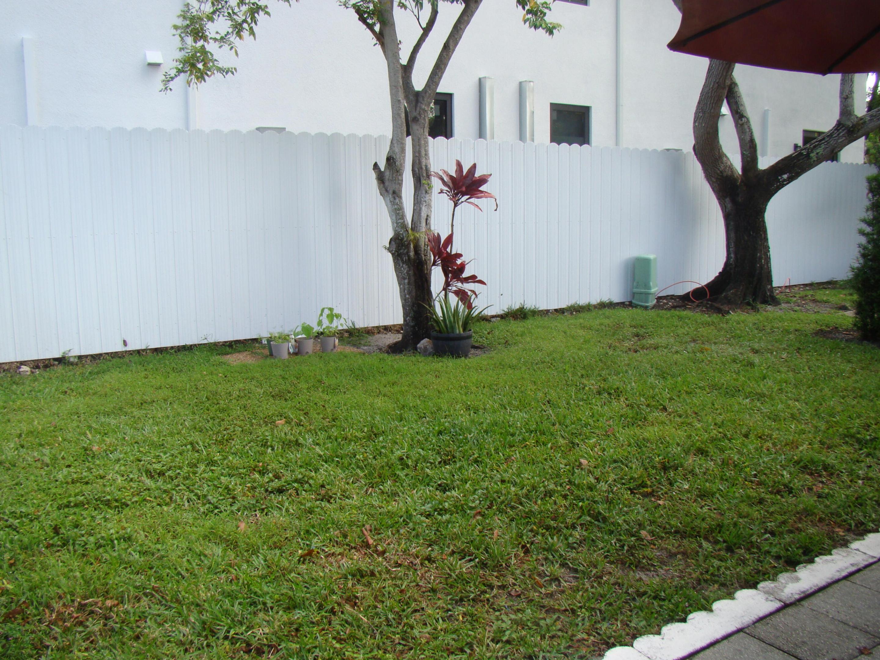 NO 2 PALM-AIRE VILLAGE CONDO - Residential