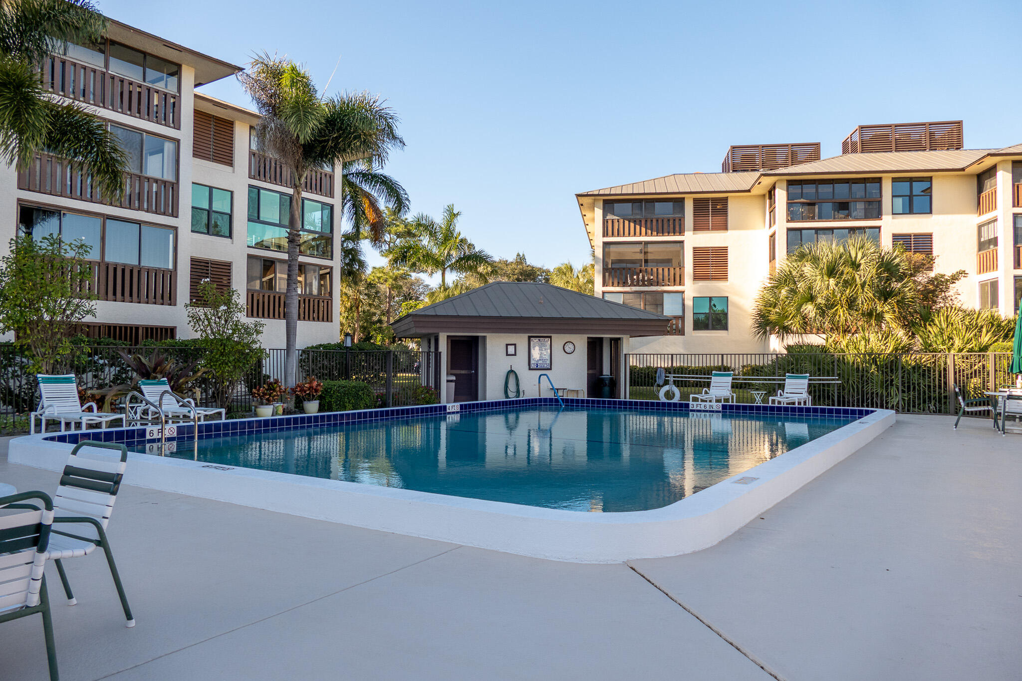 ST LUCIE CLUB AND APARTMENT HOMES CONDO - Residential