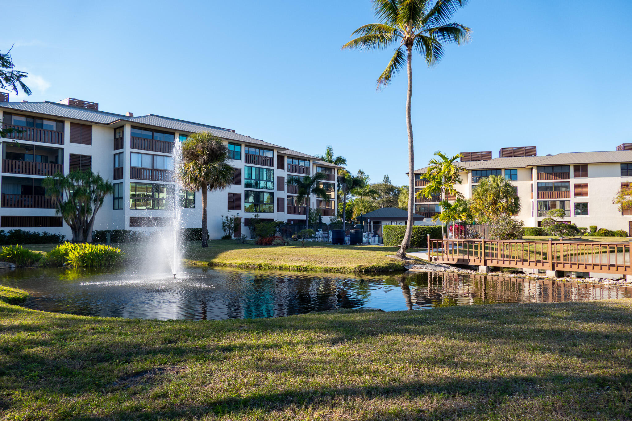 ST LUCIE CLUB AND APARTMENT HOMES CONDO - Residential