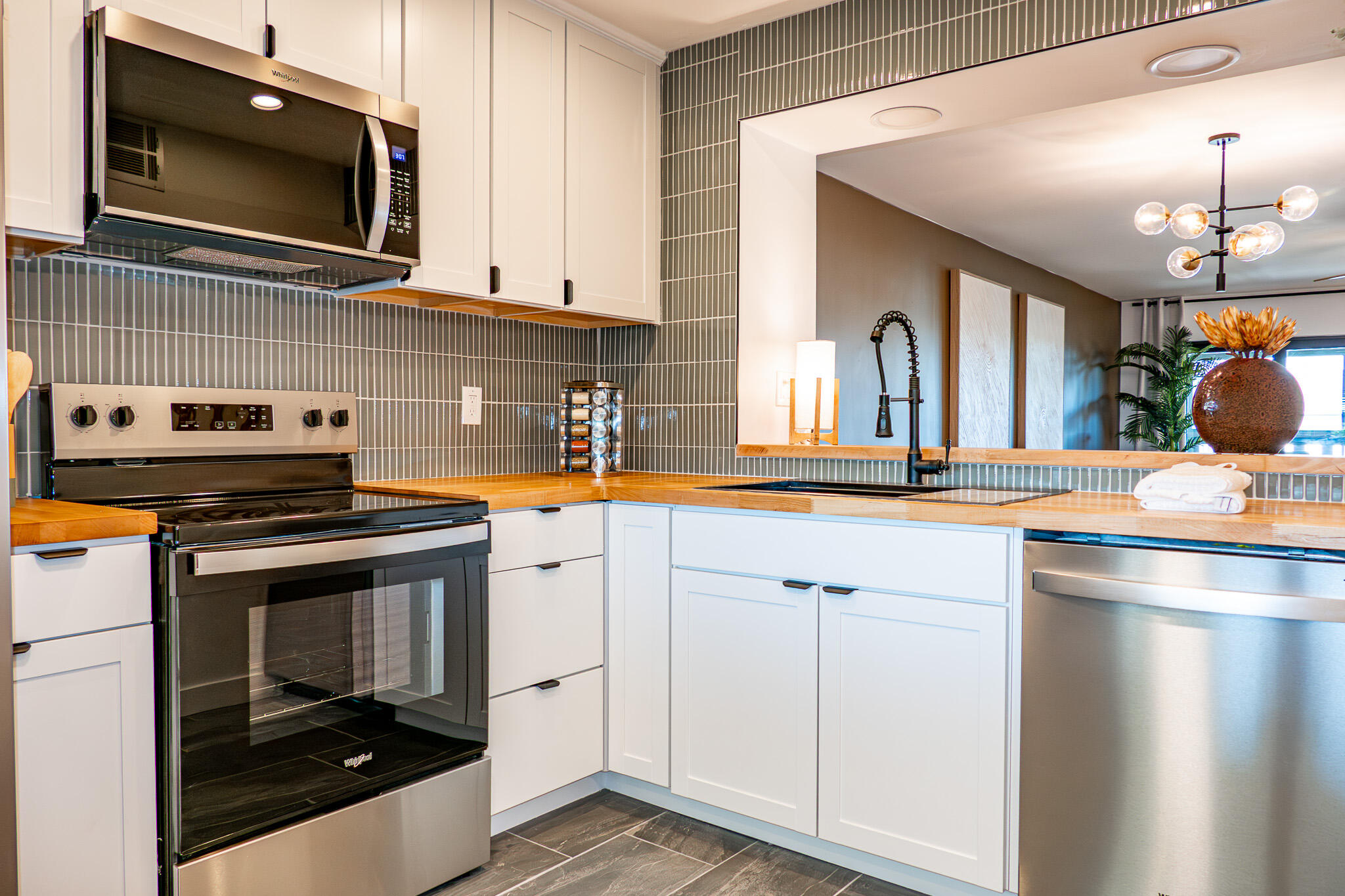 ST LUCIE CLUB AND APARTMENT HOMES CONDO - Residential