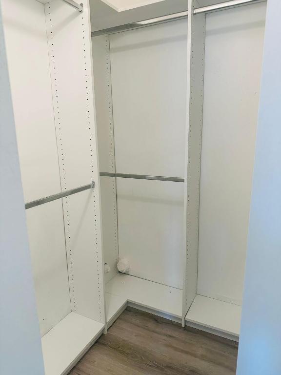 ROYALE GARDENS CONDO - Residential