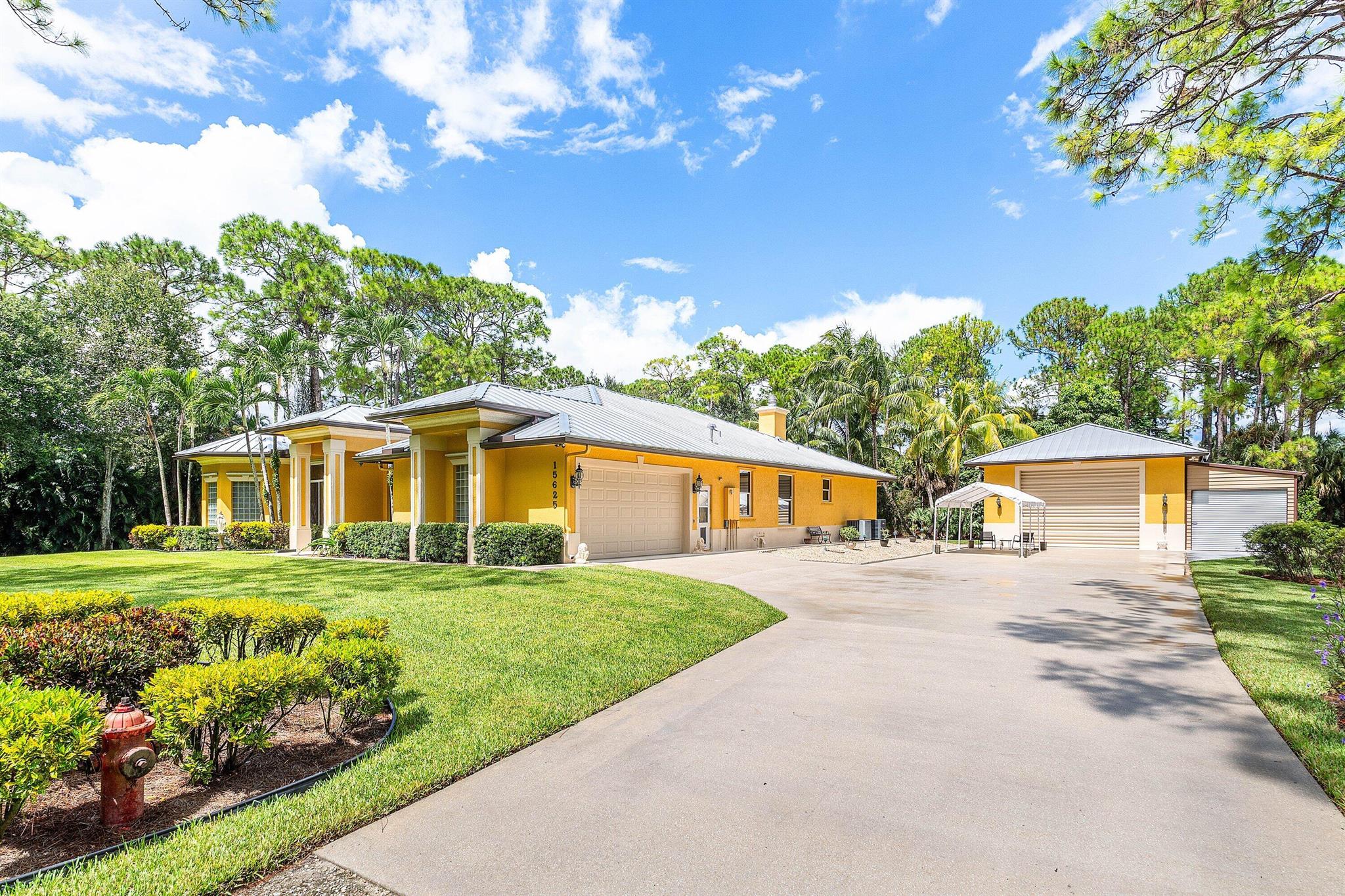 The Acreage - Residential