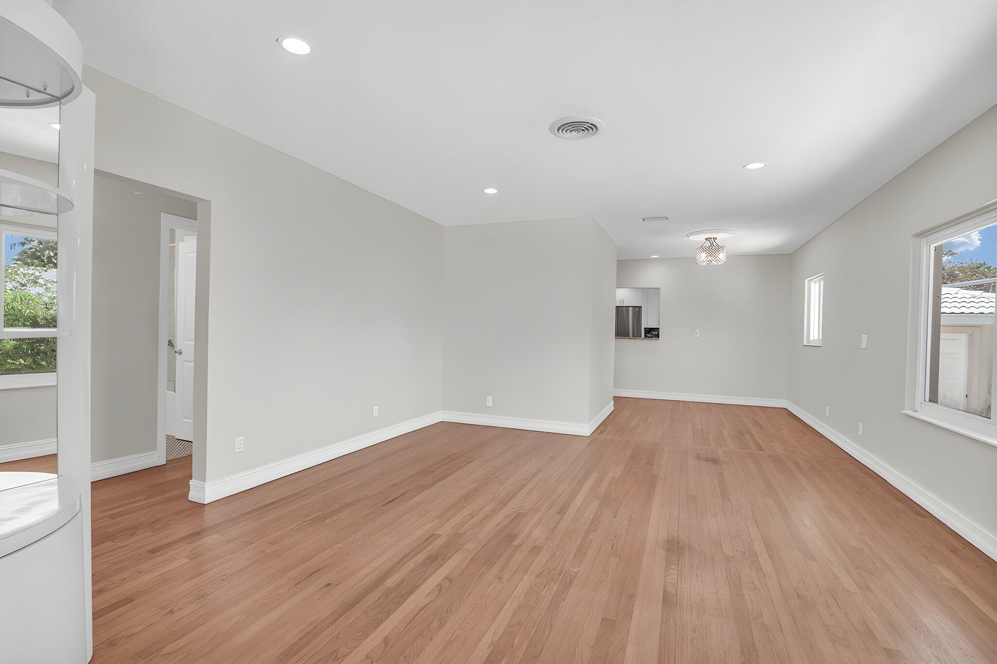 TRADE WINDS ESTATES FIRST ADD - Residential