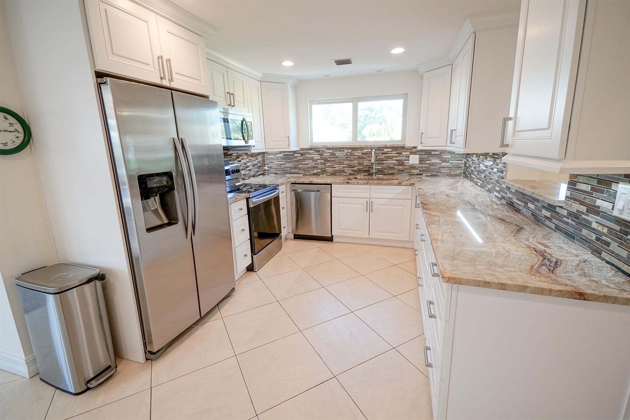 TRADE WINDS ESTATES FIRST ADD - Residential