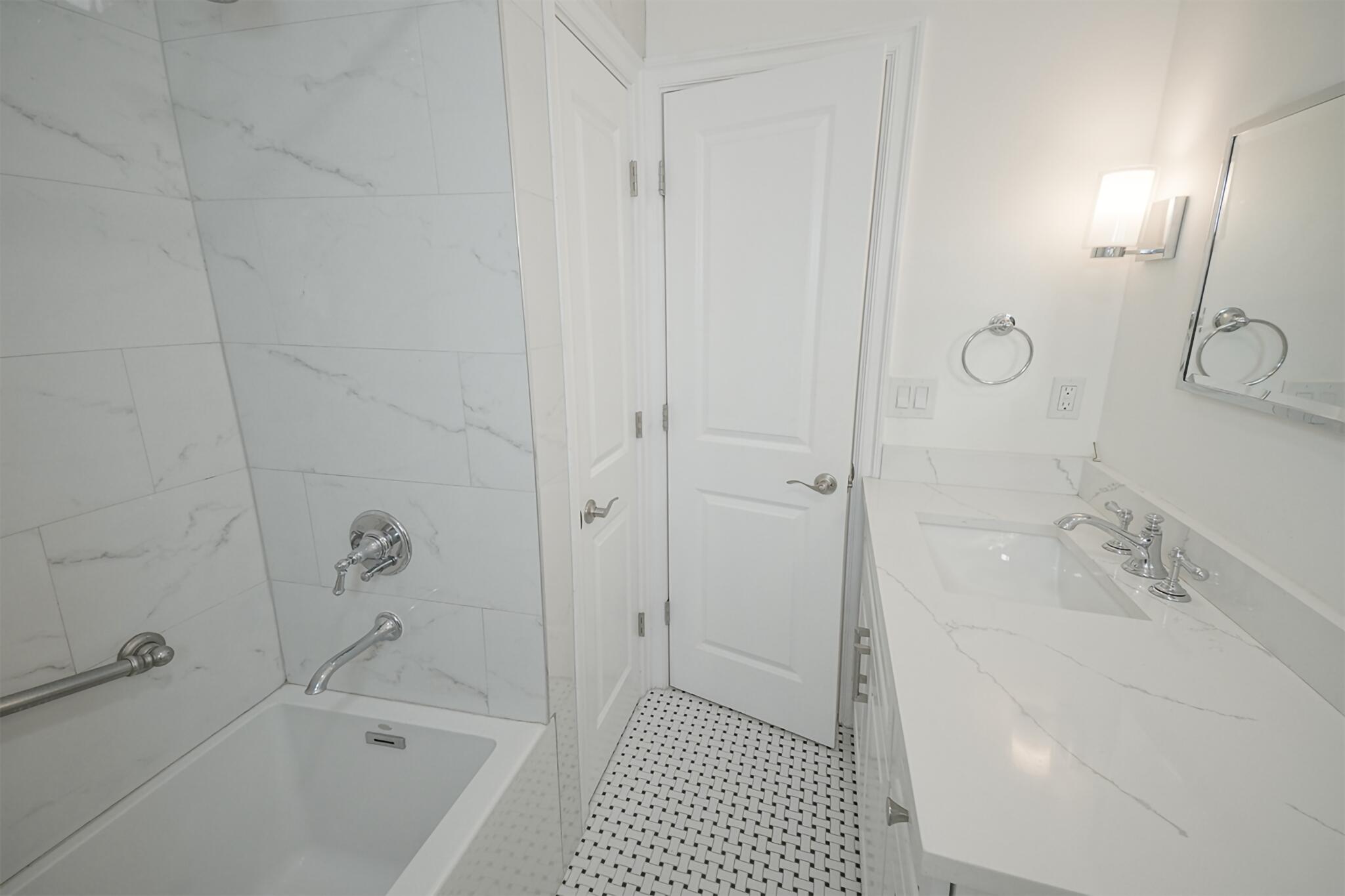 TRADE WINDS ESTATES FIRST ADD - Residential