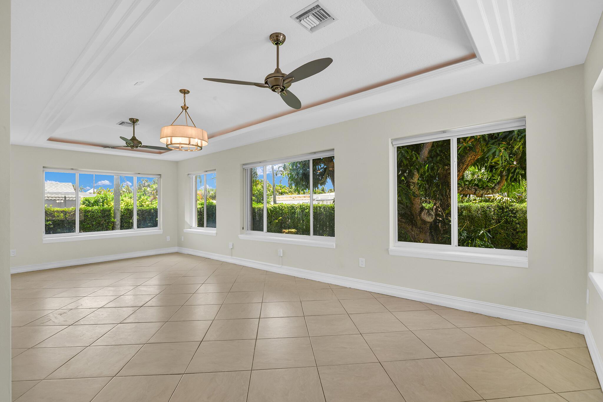 TRADE WINDS ESTATES FIRST ADD - Residential