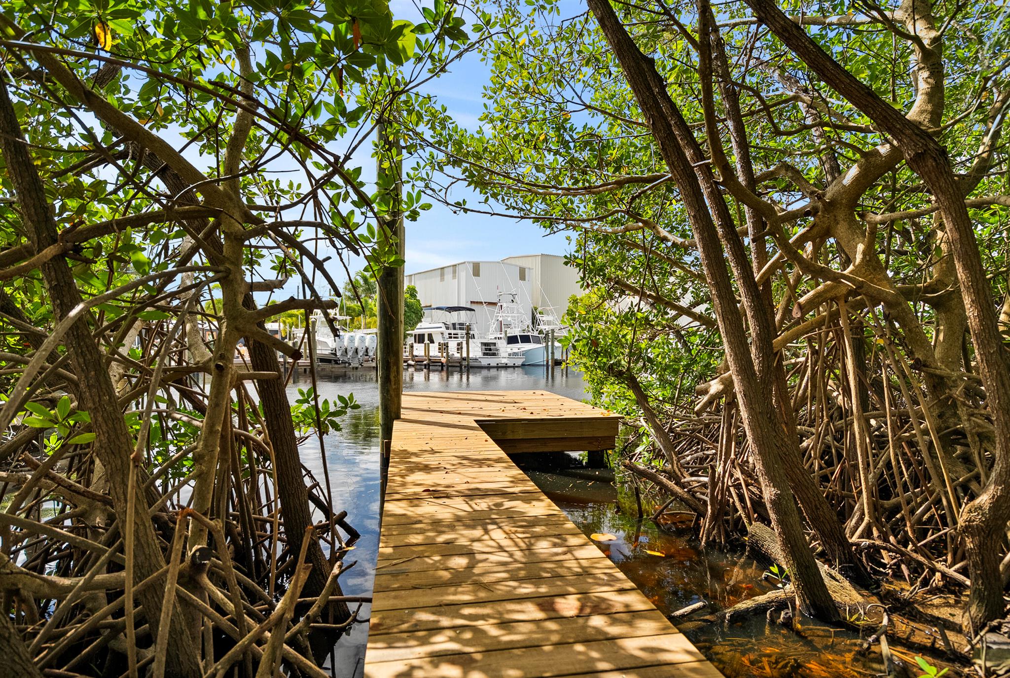 PORT SALERNO - Residential Lease