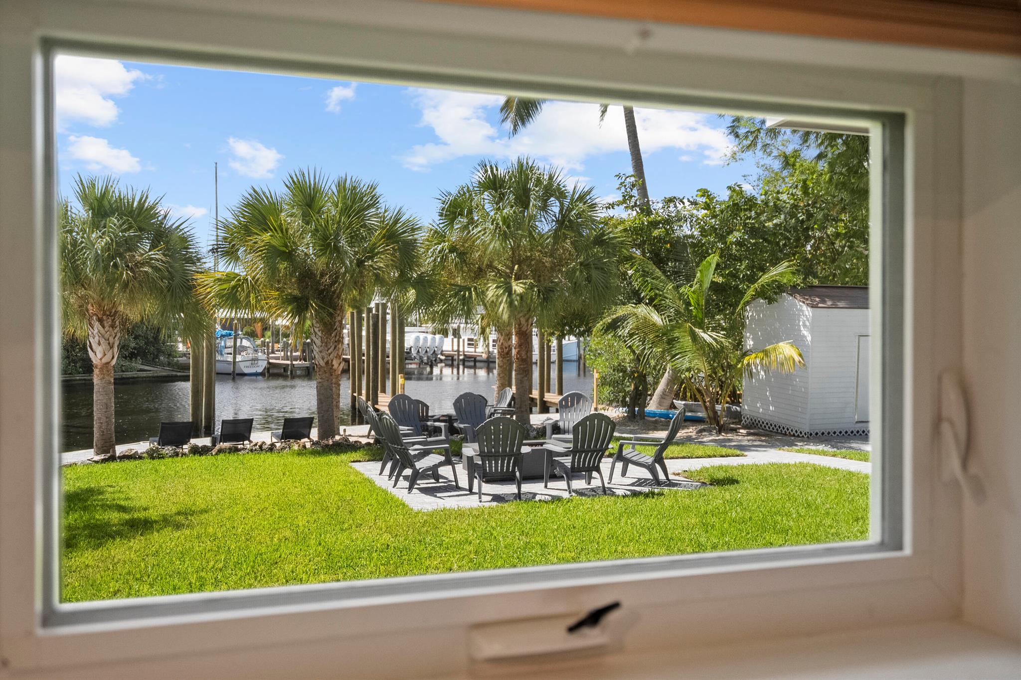 PORT SALERNO - Residential Lease