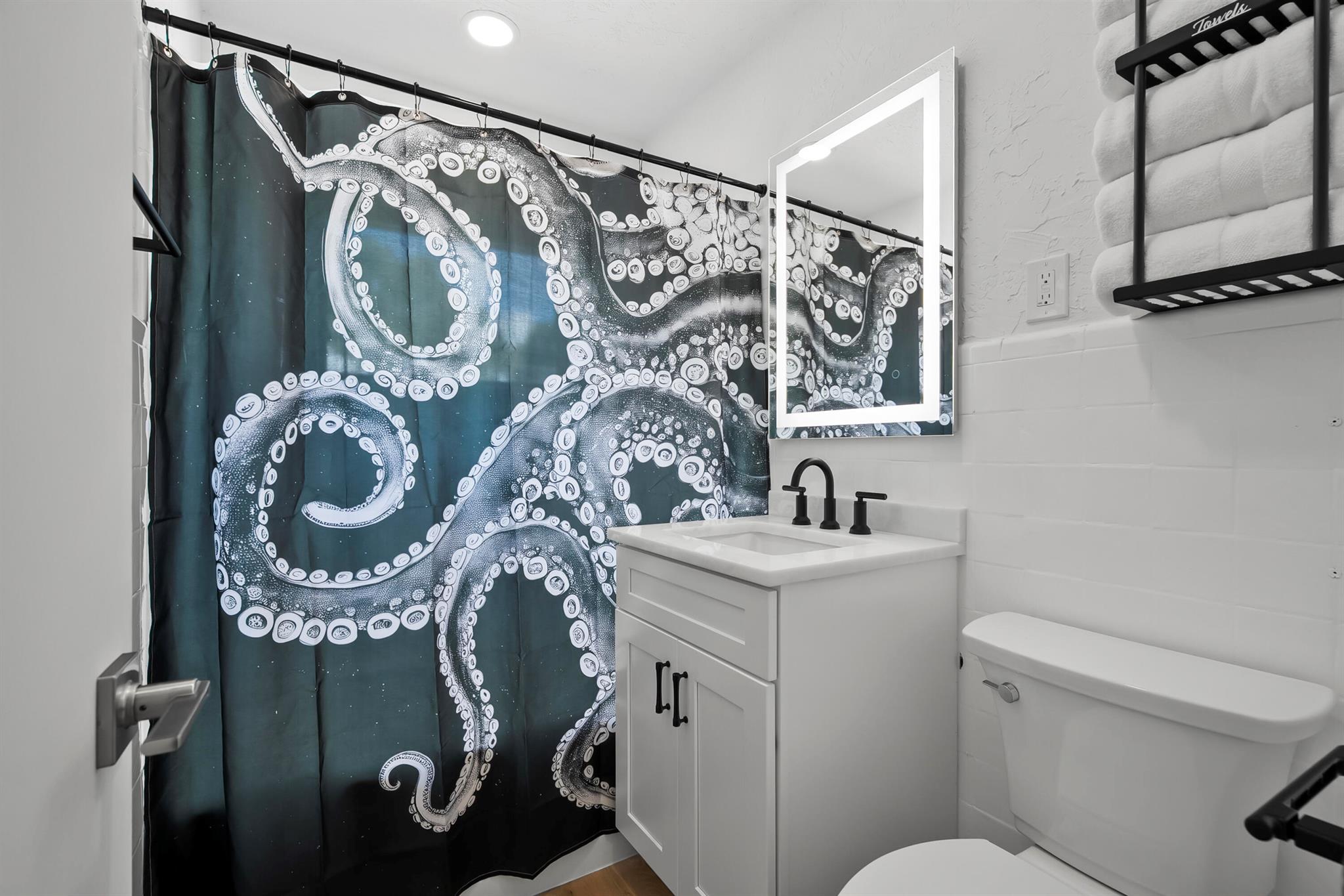 PORT SALERNO - Residential Lease