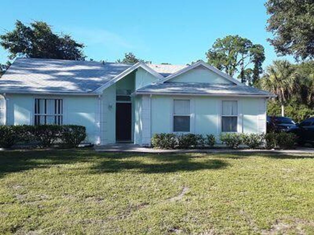 Photo of 5101 Matanzas Avenue, Fort Pierce, FL 34946 (MLS # R10752795)