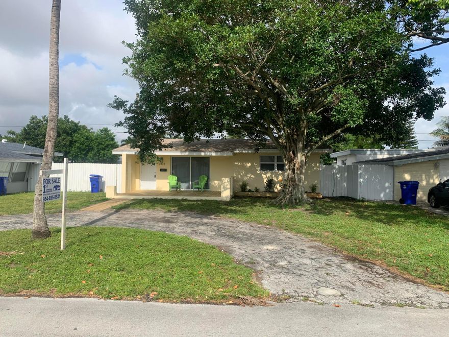 Recently updated home with new quarts countertops, appliances and cabinets.  New flooring and interior doors.  Interior and exterior have recently been painted.  Great starter home no work needed.