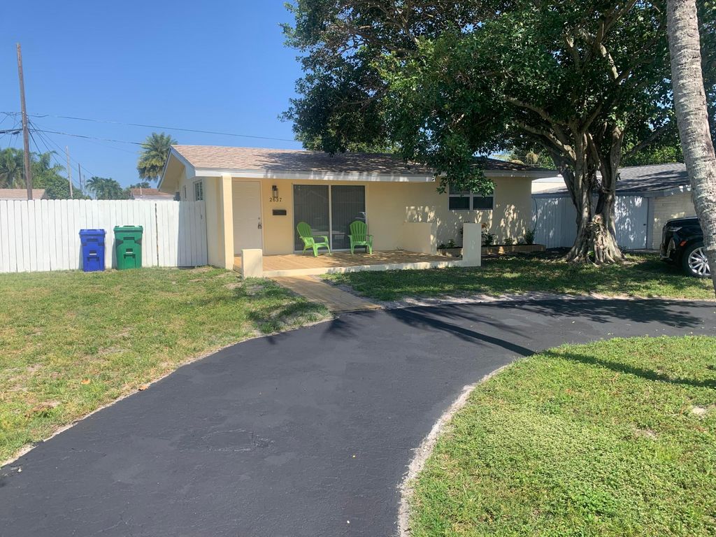 Photo of 2637 Tarpon Drive, Miramar, FL 33023 (MLS # B26024367)