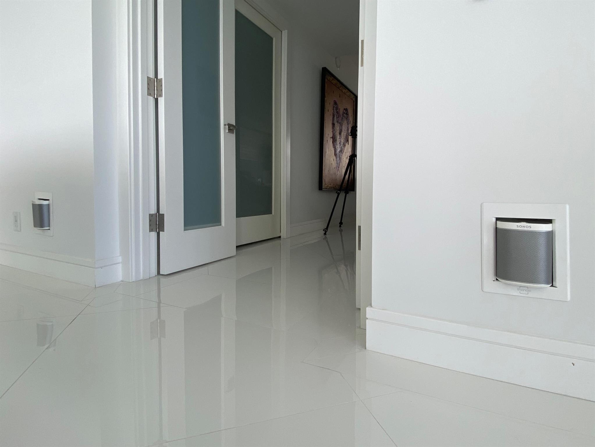 OCEAN TOWERS CONDO - Residential