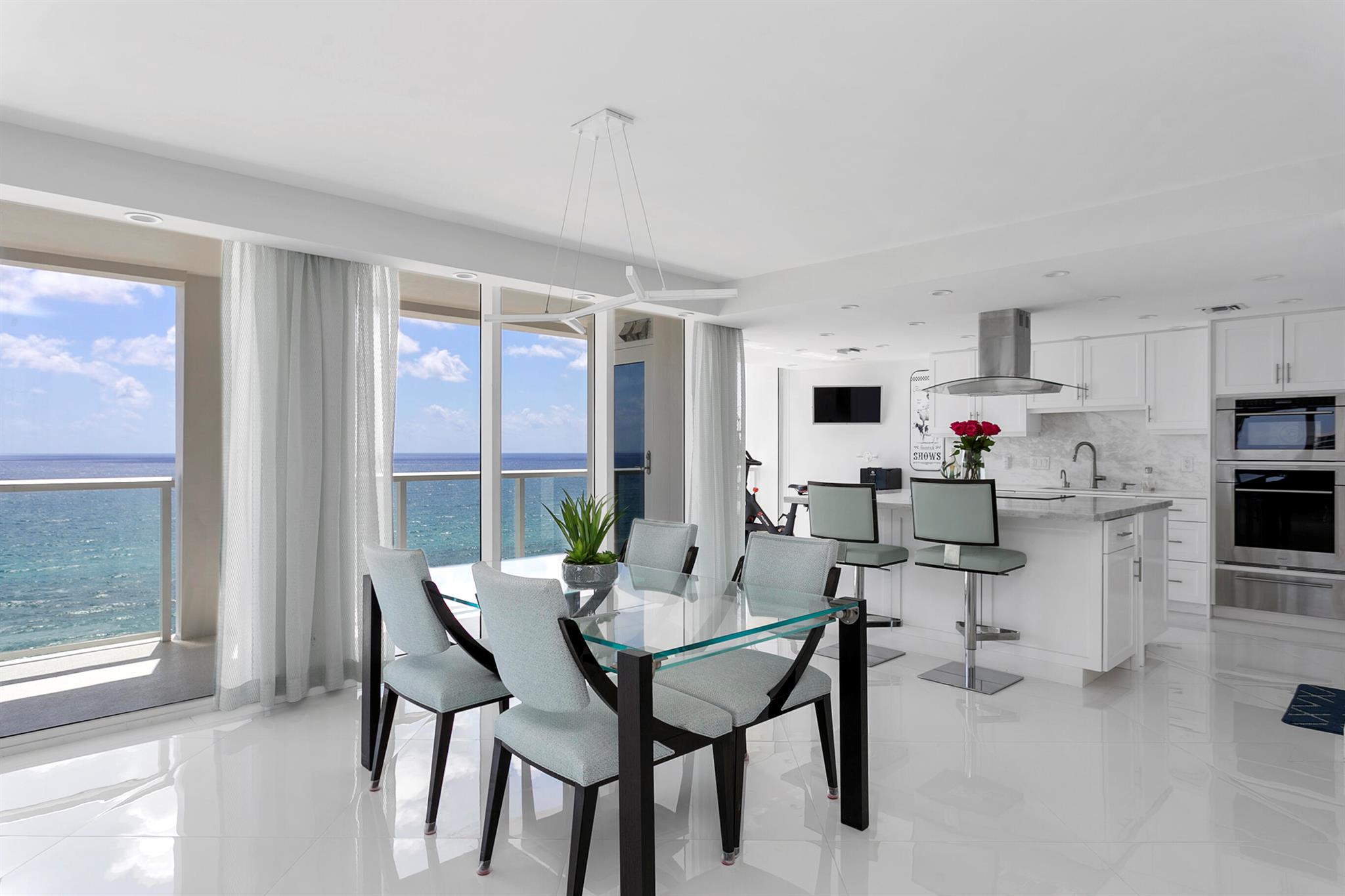 OCEAN TOWERS CONDO - Residential