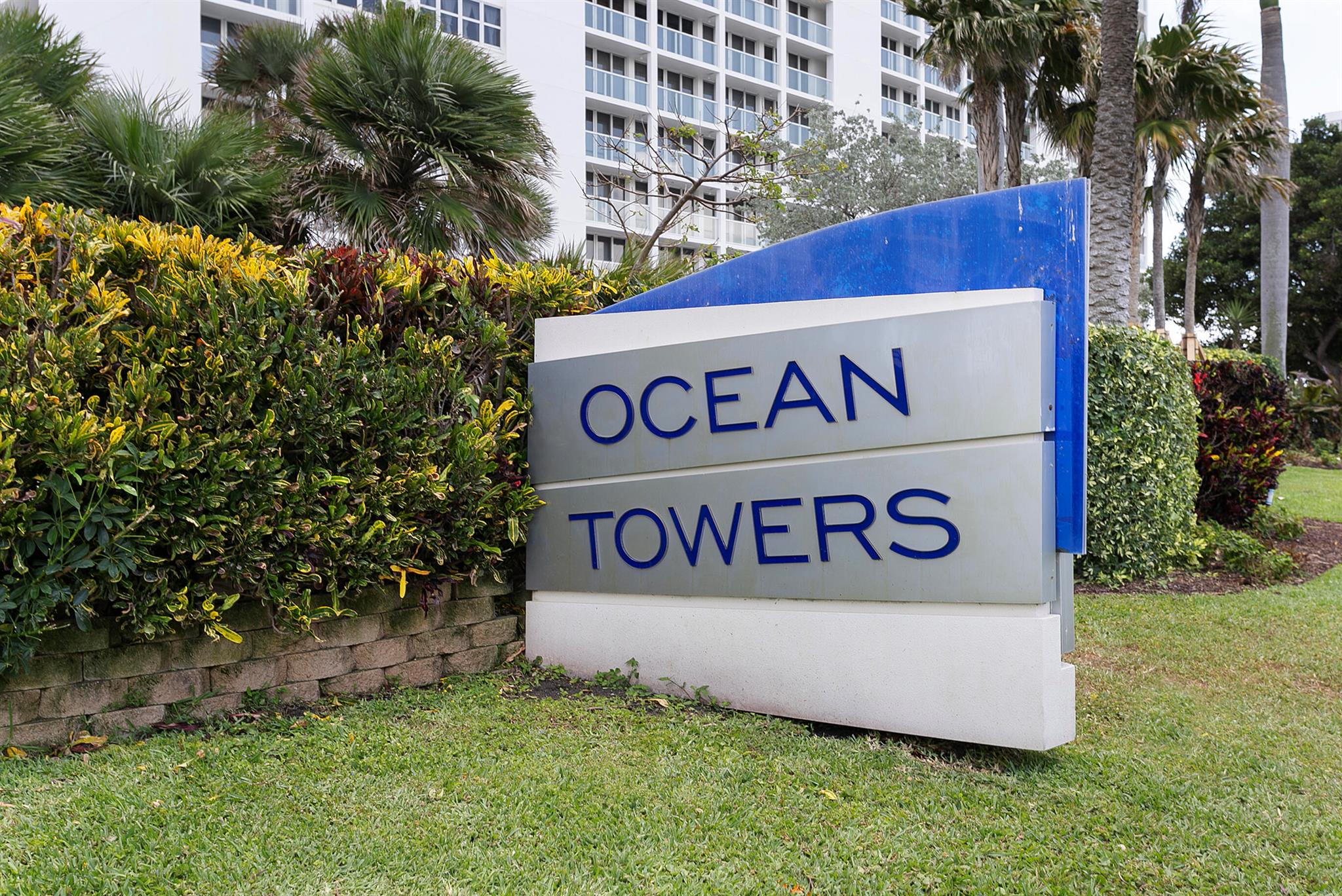 OCEAN TOWERS CONDO - Residential