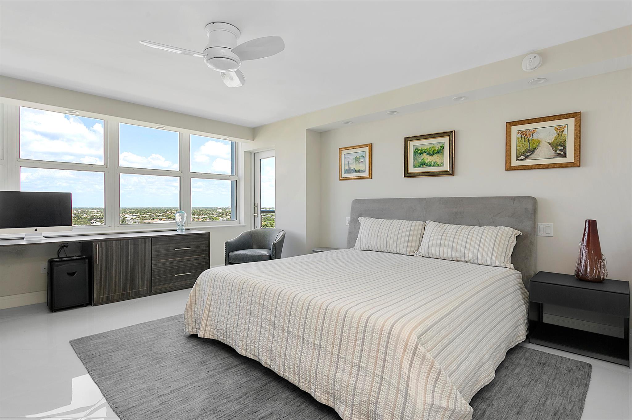 OCEAN TOWERS CONDO - Residential