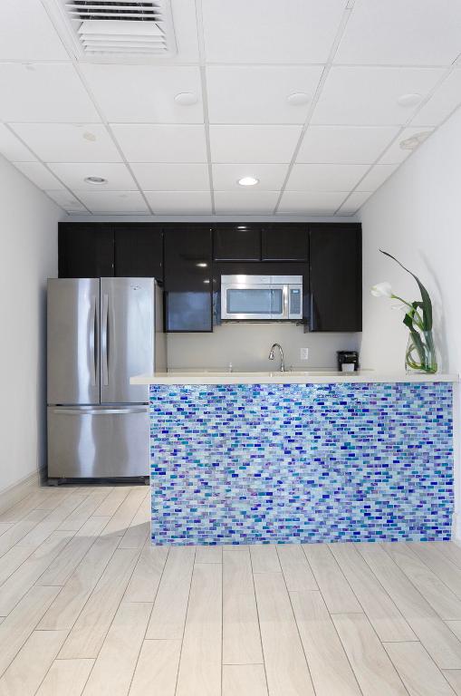 OCEAN TOWERS CONDO - Residential