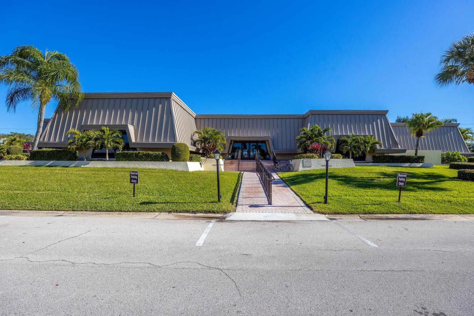 Conquistador - Residential