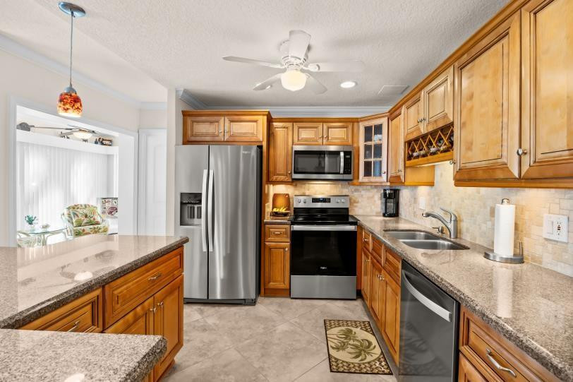 Conquistador - Residential