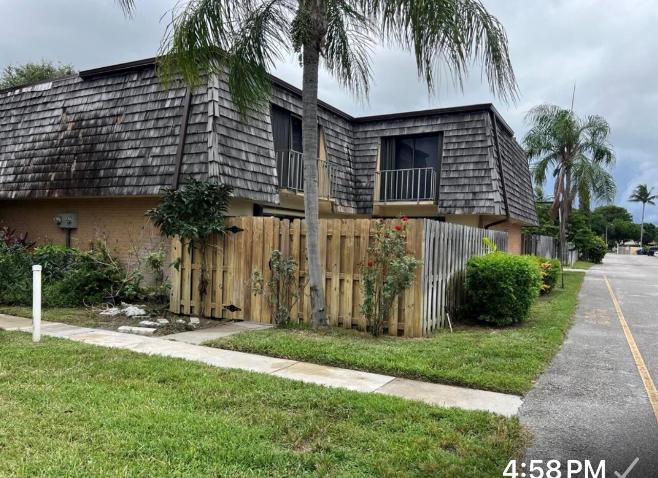 Beautiful 2 bedrooms, 2 baths townhouse in Palm Springs. Freshly painted. Upgraded kitchen, Flooring, bath etc. Full accordion shutters in all sliding doors. This is a must see. for owner occupant or investor this is the perfect property. easy to rent.