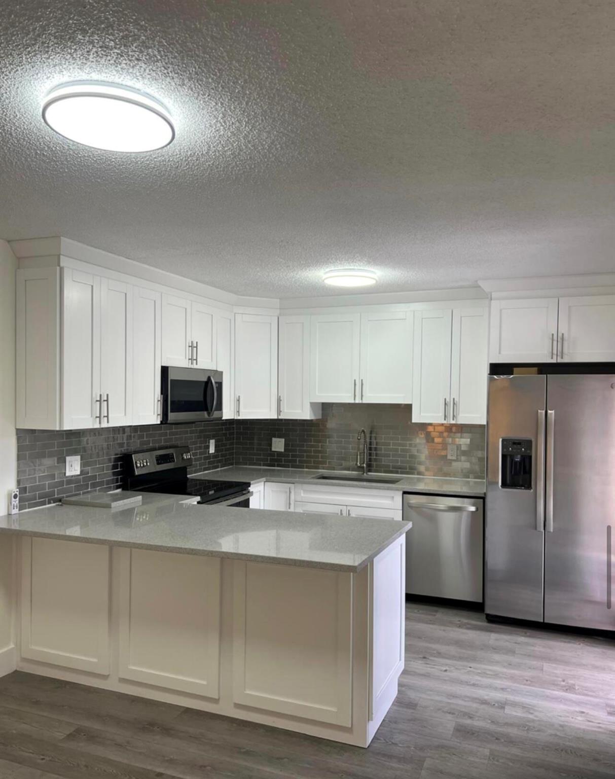 LAKEWOOD - Residential