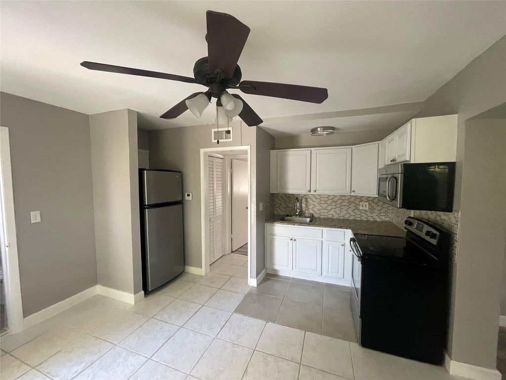 Photo of 3361 NE 16th Avenue #2, Oakland Park, FL 33334 (MLS # F10486840)