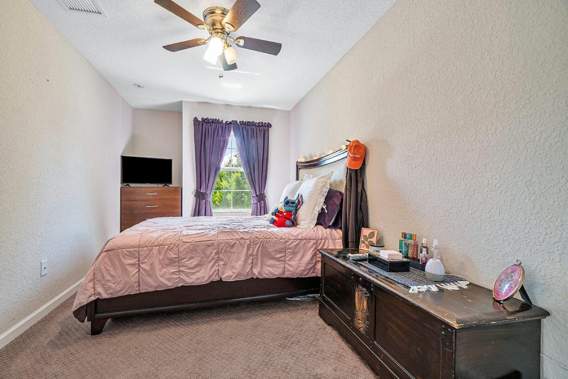 COLONY RESERVE AT LAKE WORTH - Residential