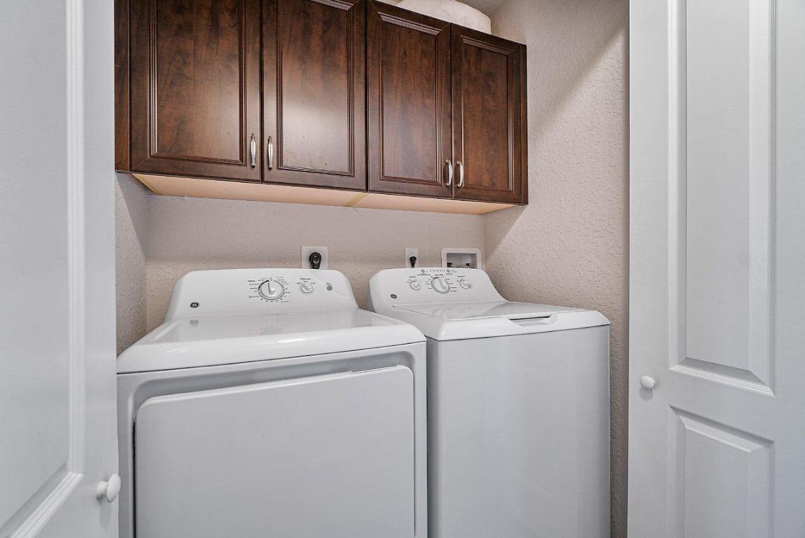 COLONY RESERVE AT LAKE WORTH - Residential