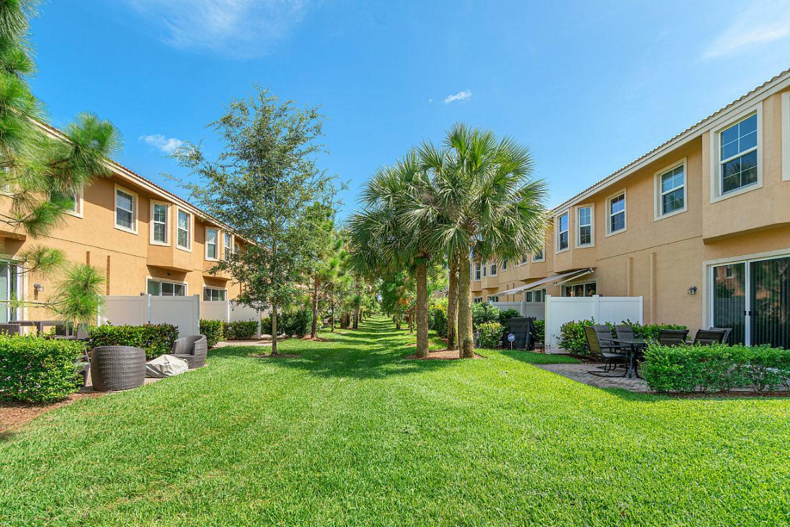 COLONY RESERVE AT LAKE WORTH - Residential