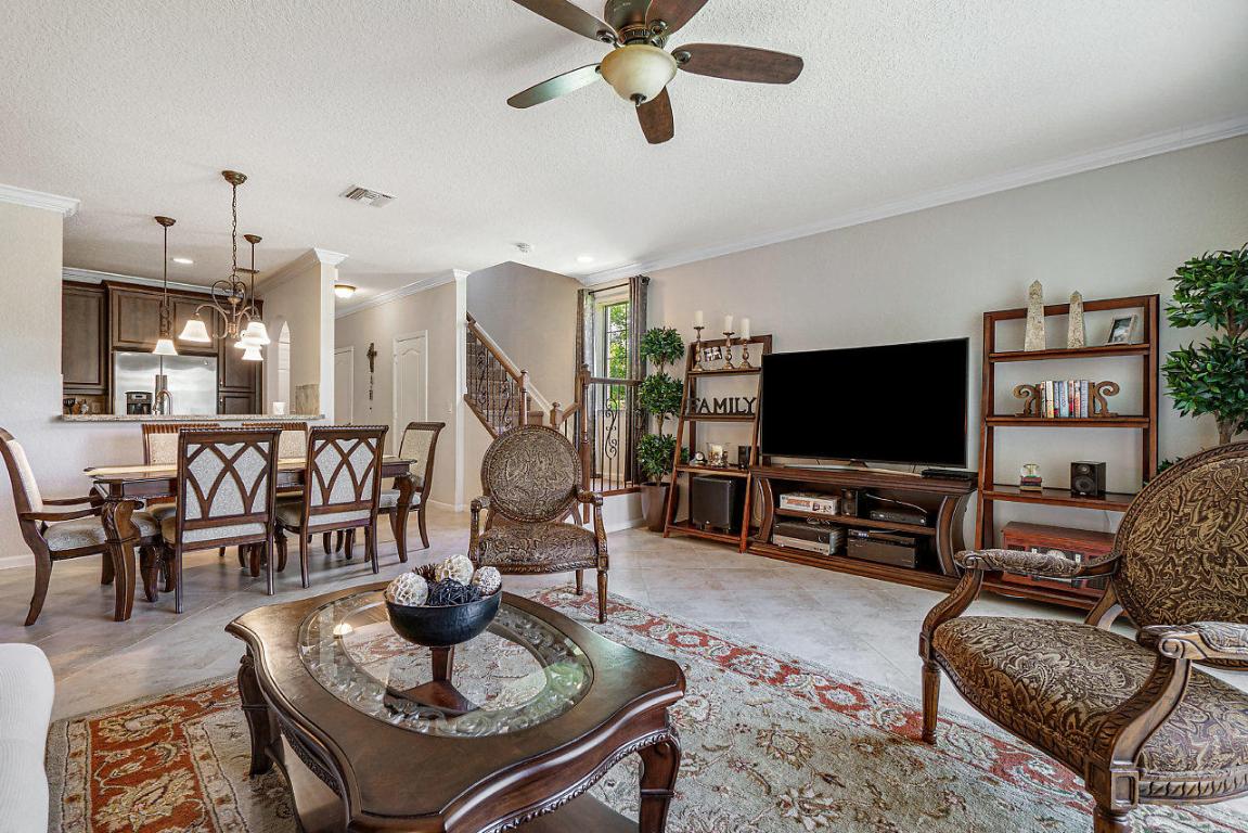 COLONY RESERVE AT LAKE WORTH - Residential