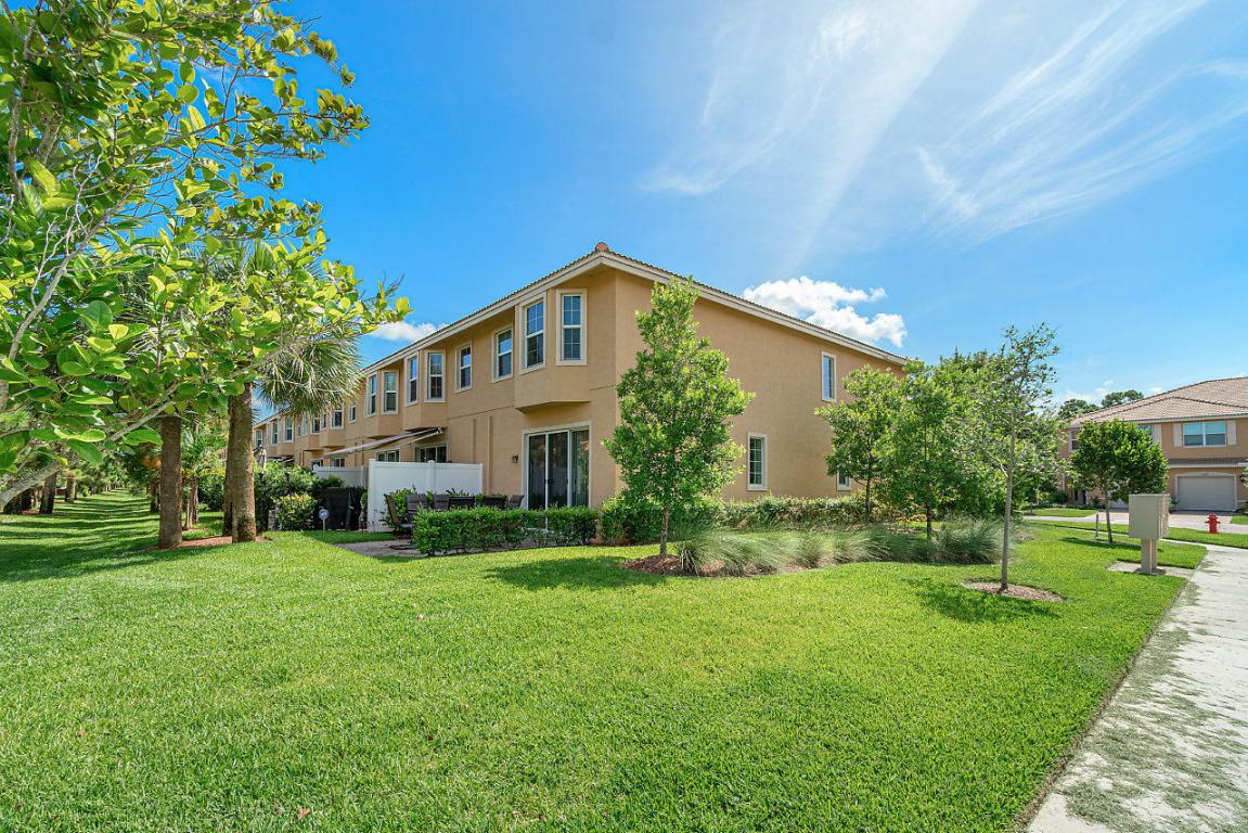 COLONY RESERVE AT LAKE WORTH - Residential